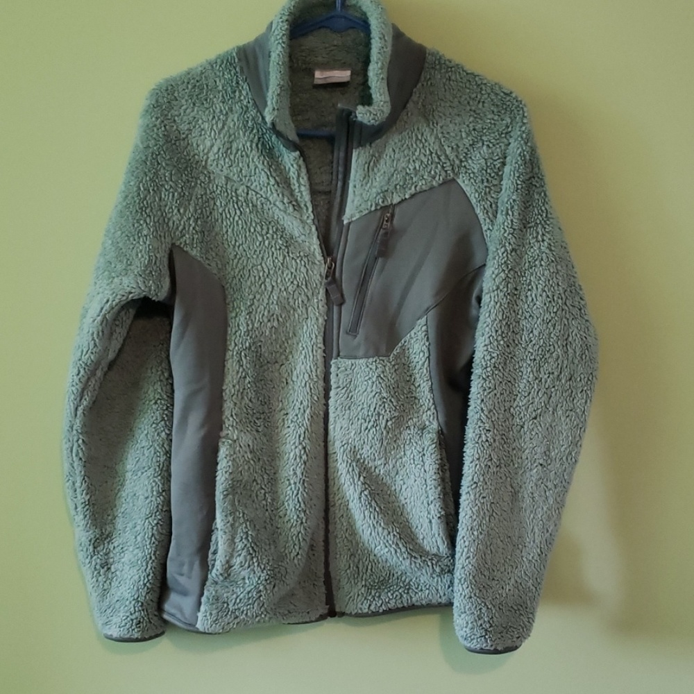 Womens fuzzy turquoise Columbia jacket